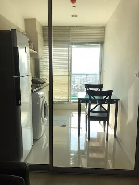 Rhythm Sathorn-Narathiwas : ริทึ่ม สาทร-นราธิวาส, กรุงเทพ, 651 ถนนนราธิวาสราชนครินทร์, ทุ่งมหาเมฆ, สาทร, กรุงเทพ, 35 ตร.ม., คอนโด ให้เช่า, โดย Najawa Salae, 500425163 - DDproperty.com