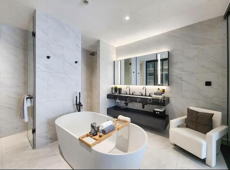 Tait Sathorn 12, Bangkok, Soi Sathorn 12, Sathorn Road, Silom, Bang Rak, Bangkok, 2 Bedrooms, 135 sqm, Condo For Rent, by Ratsarin Sirinipaspong, 500425168 - DDproperty.com