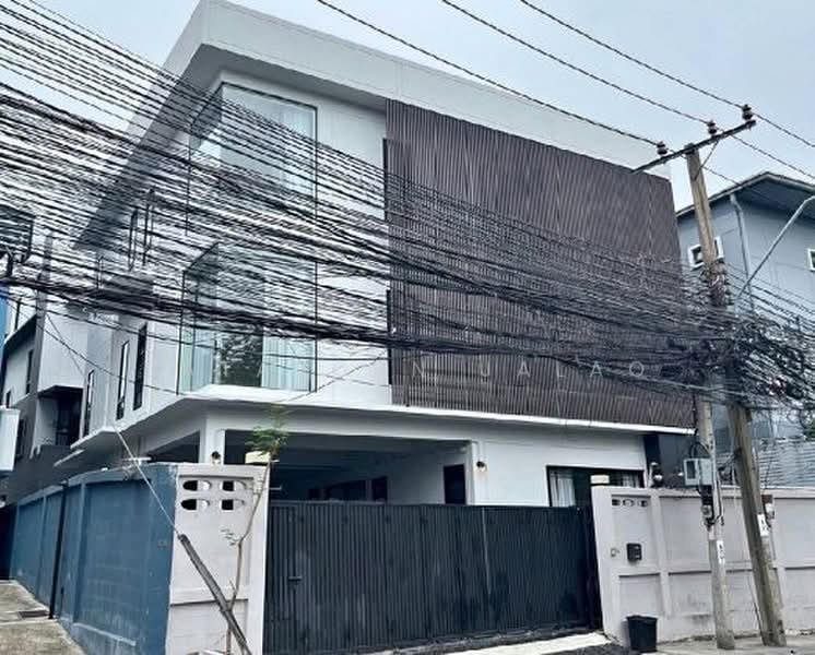 4-BR Townhouse, Bangkok, Din Daeng, Bangkok, 4 Bedrooms, 360 sqm, Townhouse For Rent, by Sataporn Jalao, 500425173 - DDproperty.com