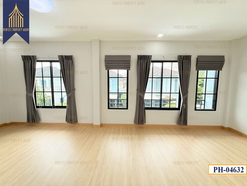พร้อมพัฒน์ 1, Bangkok, Sam Wa Tawan Tok, Khlong Sam Wa, Bangkok, 4 Bedrooms, 140 sqm, Single Detached House For Sale, by ปภัชญา ธนัตถ์ภรณ์, 500425219 - DDproperty.com