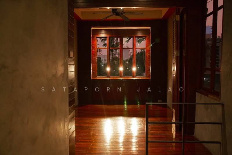 3-BR House, Bangkok, Din Daeng, Bangkok, 3 Bedrooms, 280 sqm, Single Detached House For Rent, by Sataporn Jalao, 500425247 - DDproperty.com
