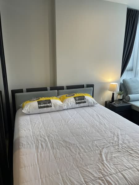 XT Huaikhwang, Bangkok, 244 Ratchadaphisek Road, Huai Khwang, Bangkok, 1 Bedroom, 30 sqm, Condo For Sale, by HOME Real Estate Service, 500425285 - DDproperty.com