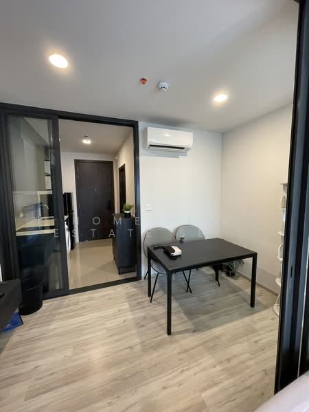 XT Huaikhwang, Bangkok, 244 Ratchadaphisek Road, Huai Khwang, Bangkok, 1 Bedroom, 30 sqm, Condo For Sale, by HOME Real Estate Service, 500425285 - DDproperty.com