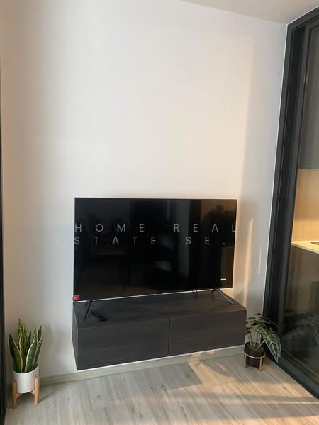 XT Huaikhwang, Bangkok, 244 Ratchadaphisek Road, Huai Khwang, Bangkok, 1 Bedroom, 30 sqm, Condo For Sale, by HOME Real Estate Service, 500425285 - DDproperty.com