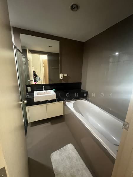 SIRI on 8 Sukhumvit 8, Bangkok, 55 Soi Sukhumvit 8, Sukhumvit Road, Khlong Toei, Bangkok, 2 Bedrooms, 80 sqm, Condo For Rent, by Hathaichanok Saenset, 500425288 - DDproperty.com