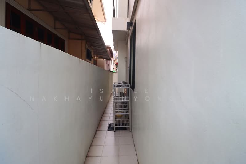 บ้านทำโฮมออฟฟิศได้ ซ. วชิรธรรมสาธิต บางจาก พระโขนง เข้า อ่อนนุช ได้, Bangkok, วชิรธรรมสาธิต, Bang Chak, Phra Khanong, Bangkok, 8 Bedrooms, 220 sqm, Single Detached House For Sale, by Isaree Nakhayuenyongsuk, 500425300 - บ้าน วชิรธรรมสาธิต 57, อ่อนนุช, อุดมสุข - DDproperty.com