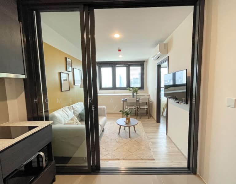 XT Huaikhwang, Bangkok, 244 Ratchadaphisek Road, Huai Khwang, Bangkok, 1 Bedroom, 35 sqm, Condo For Sale, by HOME Real Estate Service, 500425303 - DDproperty.com