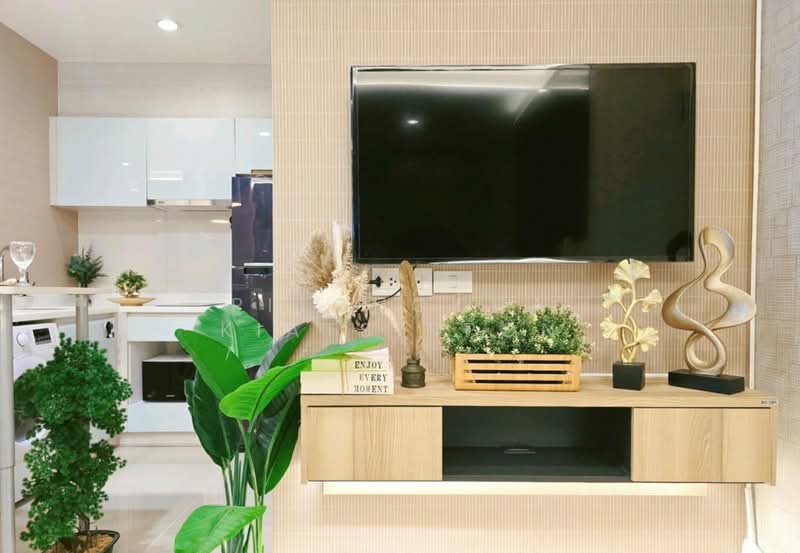 Life Asoke, Bangkok, Asoke-Dindang Road, Bang Kapi, Huai Khwang, Bangkok, 1 Bedroom, 37 sqm, Condo For Rent, by Pitchocha Kiatsinpon, 500425421 - DDproperty.com