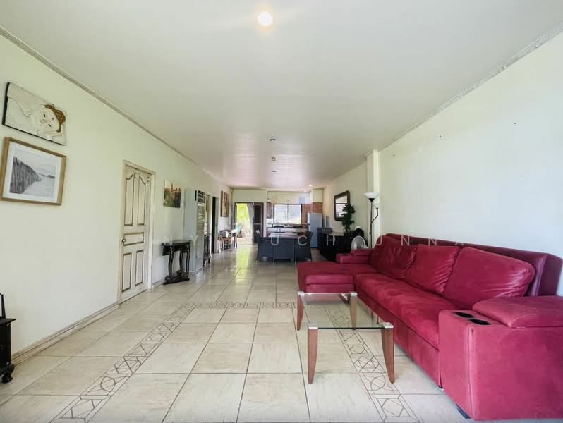 Bay View Resort, Chon Buri (Pattaya), Laem Chabang, Bang Lamung, Bang Lamung (Pattaya), Chon Buri (Pattaya), 2 Bedrooms, 200 sqm, Condo For Sale, by Boonyanuch Unna, 500425600 - DDproperty.com