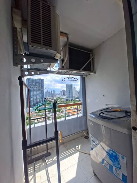 Lumpini Ville Sukhumvit 77, Bangkok, Sukhumvit 77 Road, Suan Luang, Bangkok, 1 Bedroom, 35 sqm, Condo For Sale, by Homemark, 500425626 - DDproperty.com