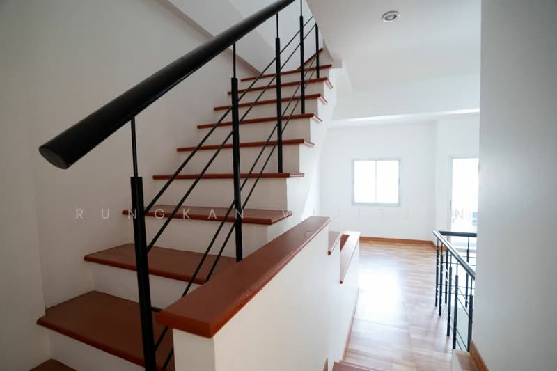 3-BR Townhouse, Bangkok, Thung Khru, Bangkok, 3 Bedrooms, 180 sqm, Townhouse For Sale, by Rungkan Wijitjun, 500425638 - DDproperty.com
