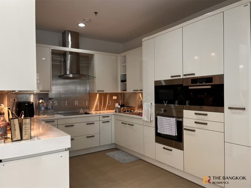 Domus 18, Bangkok, Soi Sukhumvit 18, Khlong Toei, Bangkok, 4 Bedrooms, 310 sqm, Condo For Sale, by Sirirut Havee Akehurst, 500425659 - DDproperty.com