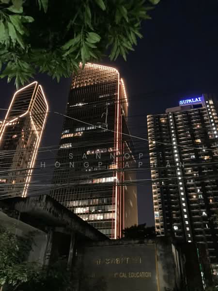 The Esse at Singha Complex : ดิ เอส แอท สิงห์ คอมเพล็กซ์, กรุงเทพ, 1788 ถนนเพชรบุรีตัดใหม่, คลองเตยเหนือ, วัฒนา, กรุงเทพ, 35 ตร.ม., คอนโด ให้เช่า, โดย Sannop Phongpraphan, 500425666 - DDproperty.com