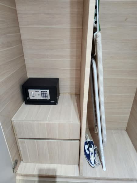 Klass Silom, Bangkok, 52 Silom Road, Silom, Bang Rak, Bangkok, 1 Bedroom, 35 sqm, Condo For Rent, by Khun Toey เตย, 500425824 - DDproperty.com