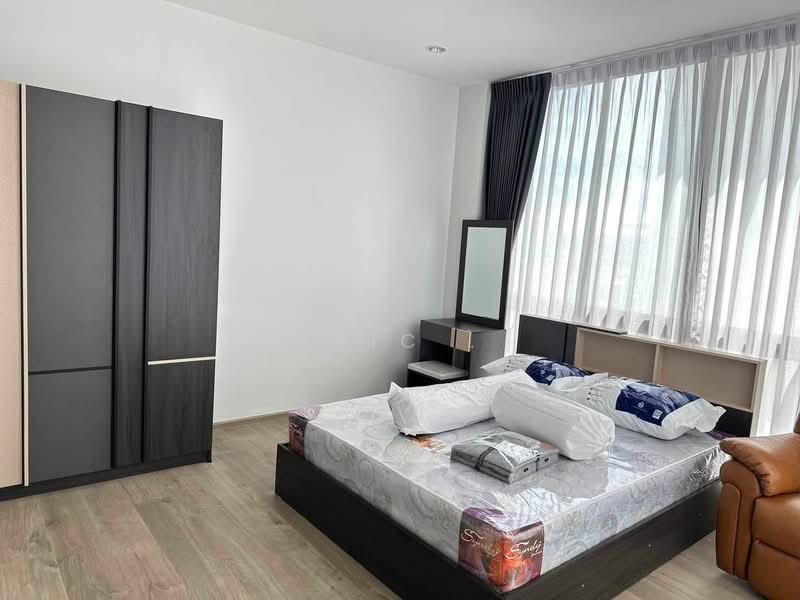 Aerie Srinakarin-Krungthepkreetha, Bangkok, Srinakarin - Romklao Road, Khlong Song Ton Nun, Lat Krabang, Bangkok, 5 Bedrooms, 350 sqm, Single Detached House For Rent, by Eric ., 500425852 - DDproperty.com