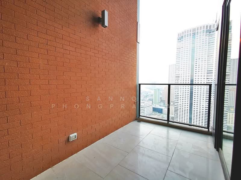 The Lofts Silom, Bangkok, Pramuan Road, Silom, Bang Rak, Bangkok, 3 Bedrooms, 118 sqm, Condo For Rent, by Sannop Phongpraphan, 500426126 - DDproperty.com
