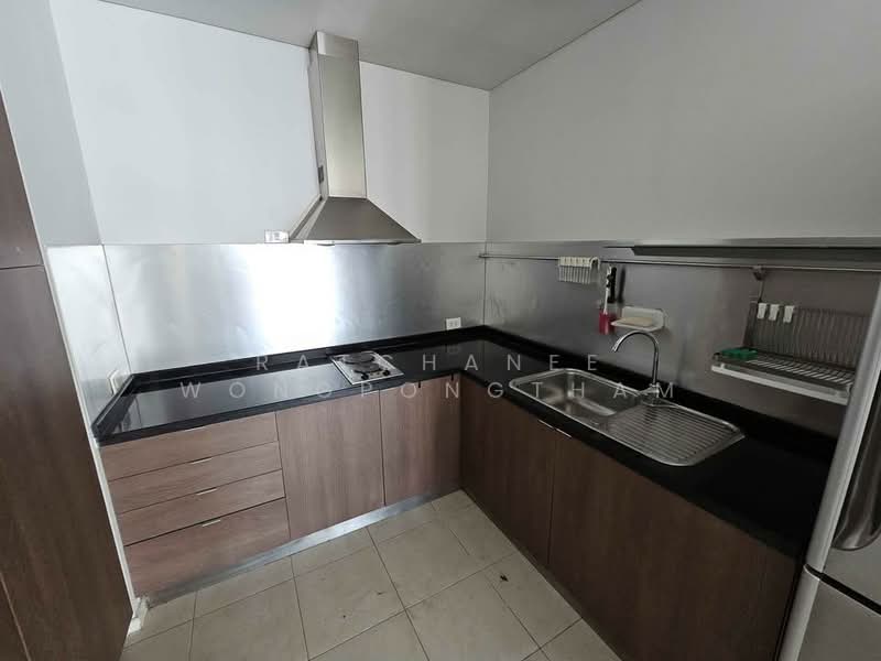The Lakes, Bangkok, 123 Ratchadaphisek Road, Khlong Toei, Bangkok, 1 Bedroom, 67 sqm, Condo For Rent, by Ratchanee Wongpongtham, 500426139 - DDproperty.com