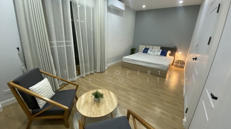 NG495 บ้านเช่าตกแต่งใหม่ 2 ชั้น รัชดา 42 เฟอร์นิเจอร์พร้อมเข้าอยู่ 14/07/69 ให้เช่า 35,000/เดือน, Bangkok, รัชดา42, Chan Kasem, Chatuchak, Bangkok, 3 Bedrooms, 150 sqm, Semi-Detached House (Twin House) For Rent, by NTG Property House Co.,Ltd., 500426146 - DDproperty.com