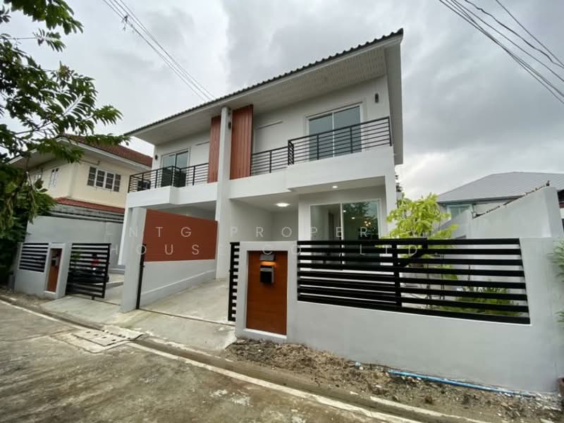 NG495 บ้านเช่าตกแต่งใหม่ 2 ชั้น รัชดา 42 เฟอร์นิเจอร์พร้อมเข้าอยู่ 14/07/69 ให้เช่า 35,000/เดือน, Bangkok, รัชดา42, Chan Kasem, Chatuchak, Bangkok, 3 Bedrooms, 150 sqm, Semi-Detached House (Twin House) For Rent, by NTG Property House Co.,Ltd., 500426146 - DDproperty.com