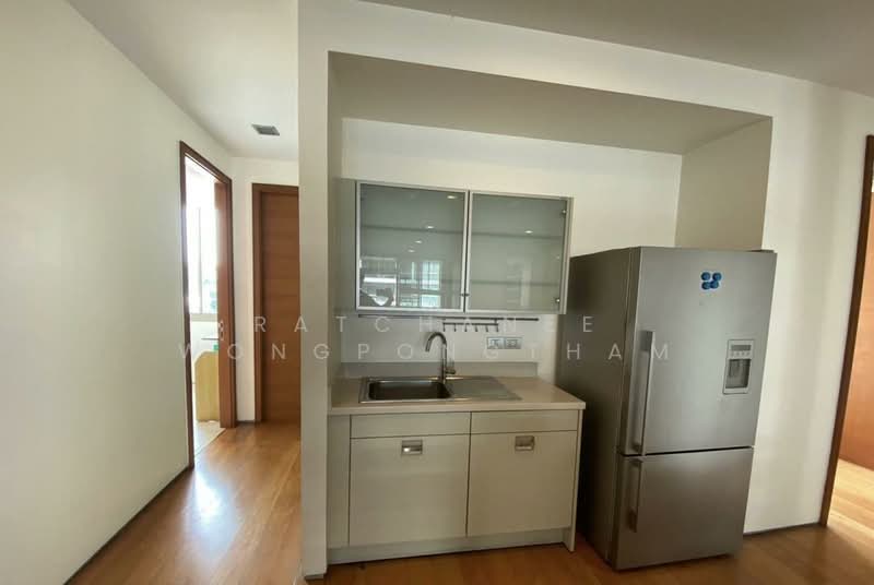 Ficus Lane, Bangkok, Soi Sukhumvit 44/1, Phra Kanong, Khlong Toei, Bangkok, 3 Bedrooms, 210 sqm, Condo For Rent, by Ratchanee Wongpongtham, 500426147 - DDproperty.com