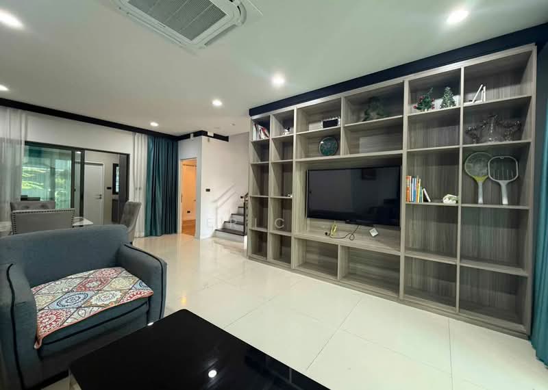 Setthasiri-Krungthep Kreetha 2, Bangkok, Krungthep Kreetha Road, Hua Mak, Bang Kapi, Bangkok, 4 Bedrooms, 250 sqm, Single Detached House For Rent, by Eric ., 500426151 - DDproperty.com