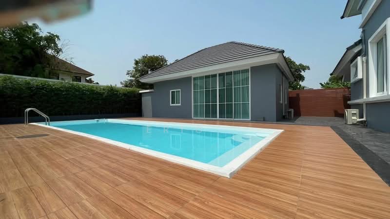 Baan Suan Neramit Watcharapol-Permsin, Bangkok, Permsin Road, Khlong Tanon, Sai Mai, Bangkok, 6 Bedrooms, 320 sqm, Single Detached House For Rent, by Eric ., 500426154 - DDproperty.com