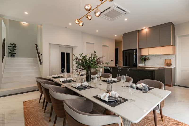CINQ ROYAL Krungthep Kreetha, Bangkok, Pracharuamjai Road, Saphan Sung, Bangkok, 5 Bedrooms, 750 sqm, Single Detached House For Sale, by Jomchanok Aswavibul, 500426155 - DDproperty.com