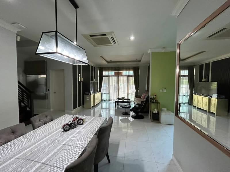 Narasiri Topiary Nawamindra, Bangkok, Nawamin Road, Khlong Kum, Bueng Kum, Bangkok, 5 Bedrooms, 380 sqm, Single Detached House For Rent, by Eric ., 500426167 - DDproperty.com