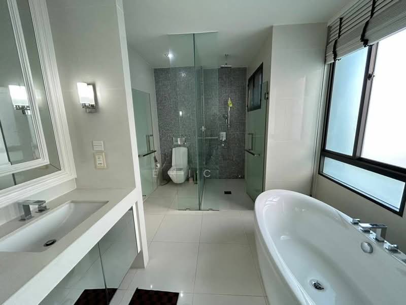 Narasiri Topiary Nawamindra, Bangkok, Nawamin Road, Khlong Kum, Bueng Kum, Bangkok, 5 Bedrooms, 380 sqm, Single Detached House For Rent, by Eric ., 500426167 - DDproperty.com