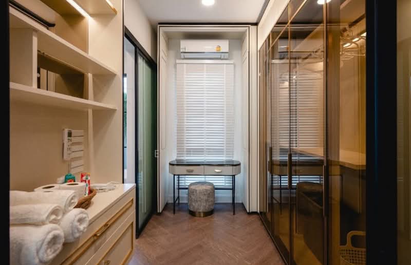 Nantawan Rama 9 - New Krungthepkreetha, Bangkok, Saphan Sung, Bangkok, 5 Bedrooms, 302 sqm, Single Detached House For Rent, by Eric ., 500426181 - DDproperty.com