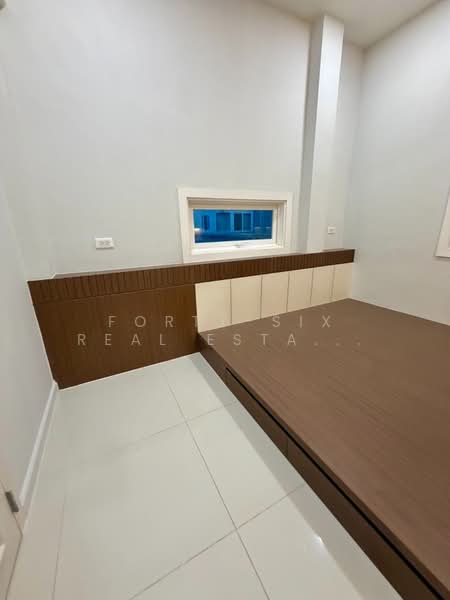 Suetrong Premium Rama 2-Samae Dam, Bangkok, 481 Rama 2 Road, Samae Dam, Bang Khun Thian, Bangkok, 5 Bedrooms, 480 sqm, Townhouse For Rent, by Forty-Six Real Estate Group, 500426188 - DDproperty.com