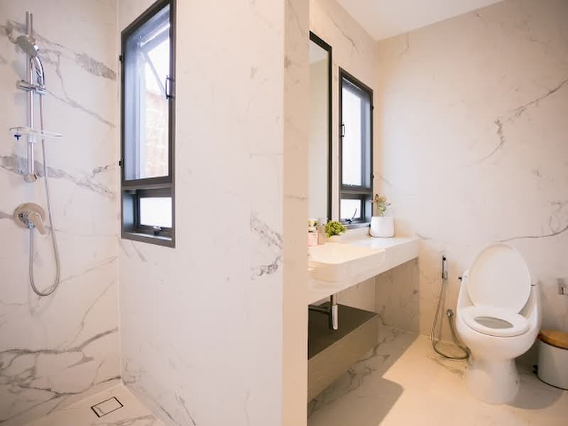 The Gentry Ekamai-Ladprao, Bangkok, 90 Soi Ladprao 94, Phlapphla, Wang Thonglang, Bangkok, 4 Bedrooms, 380 sqm, Single Detached House For Rent, by Eric ., 500426195 - DDproperty.com