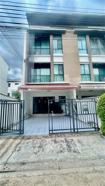 Baan Klang Muang Nawamin 42 : บ้านกลางเมือง นวมินทร์ 42, กรุงเทพ, ซอยนวมินทร์ 42 ถนนนวมินทร์, คลองกุ่ม, บึงกุ่ม, กรุงเทพ, 130 ตร.ม., ทาวน์เฮ้าส์ ขาย, โดย คุณ ณัฏฐฌาภัส แก้วเมืองน้อย (เฌอ), 500426299 - DDproperty.com
