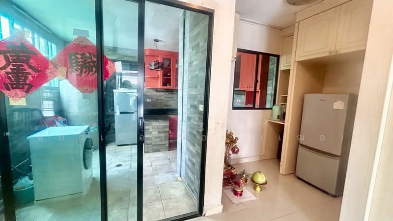 Baan Klang Muang Nawamin 42 : บ้านกลางเมือง นวมินทร์ 42, กรุงเทพ, ซอยนวมินทร์ 42 ถนนนวมินทร์, คลองกุ่ม, บึงกุ่ม, กรุงเทพ, 130 ตร.ม., ทาวน์เฮ้าส์ ขาย, โดย คุณ ณัฏฐฌาภัส แก้วเมืองน้อย (เฌอ), 500426299 - DDproperty.com