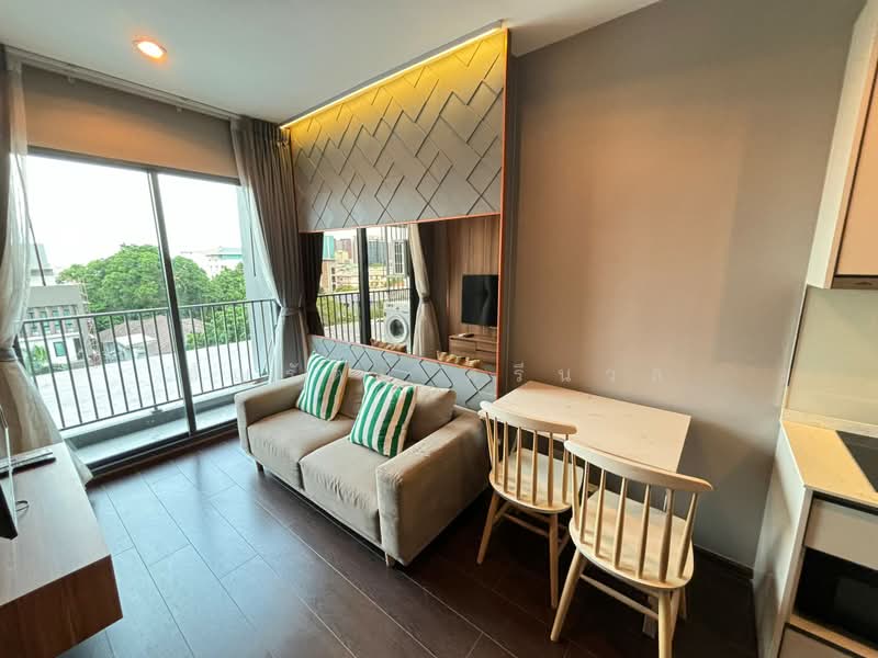 C Ekkamai, Bangkok, 888 Soi Sukhumvit 63, Sukhumvit Road, Khlong Tan Nua, Watthana, Bangkok, 1 Bedroom, 30 sqm, Condo For Rent, by ธัญรัตน์ ศรีนวล, 500426306 - DDproperty.com