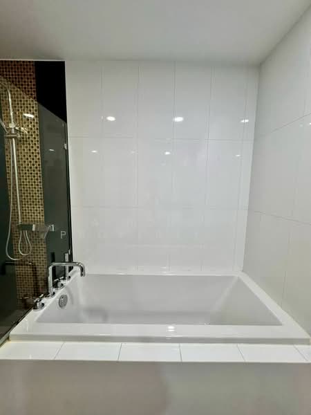 Plus Condo Sriracha, Chon Buri (Pattaya), Sriracha-Nongyaibu Road, Surasak, Si Racha, Chon Buri (Pattaya), 1 Bedroom, 35 sqm, Condo For Rent, by A House Property Co.,Ltd., 500426345 - DDproperty.com