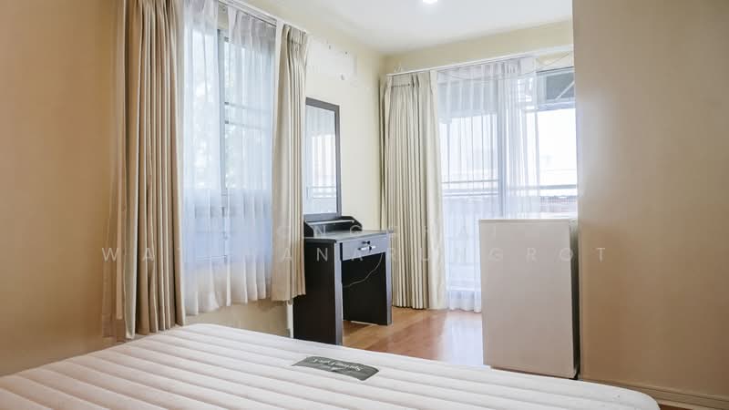 Lumpini Ville Cultural Center, Bangkok, Prachautid Road, Samsen Nok, Huai Khwang, Bangkok, 2 Bedrooms, 60 sqm, Condo For Sale, by THONGCHAI WATCHANARUNGROT, 500426351 - DDproperty.com