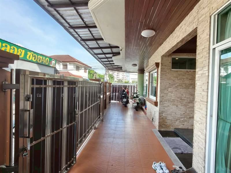บ้านเดี่ยว 4 ชั้น 52 ตร.ว. บ้านเดี่ยว ใกล้มหาวิทยาลัยหอการค้า ซอยอินทามระ40, กรุงเทพ, ถนนดินแดง, ดินแดง, กรุงเทพ, 300 ตร.ม., บ้านเดี่ยว ขาย, โดย คุณ สุภาพร มณีวรรณ (ใหม่), 500426356 - DDproperty.com
