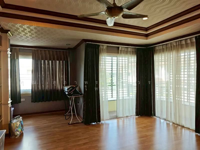 บ้านเดี่ยว 4 ชั้น 52 ตร.ว. บ้านเดี่ยว ใกล้มหาวิทยาลัยหอการค้า ซอยอินทามระ40, กรุงเทพ, ถนนดินแดง, ดินแดง, กรุงเทพ, 300 ตร.ม., บ้านเดี่ยว ขาย, โดย คุณ สุภาพร มณีวรรณ (ใหม่), 500426356 - DDproperty.com