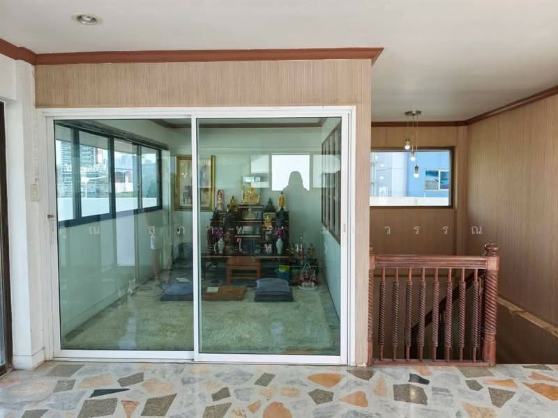 บ้านเดี่ยว 4 ชั้น 52 ตร.ว. บ้านเดี่ยว ใกล้มหาวิทยาลัยหอการค้า ซอยอินทามระ40, กรุงเทพ, ถนนดินแดง, ดินแดง, กรุงเทพ, 300 ตร.ม., บ้านเดี่ยว ขาย, โดย คุณ สุภาพร มณีวรรณ (ใหม่), 500426356 - DDproperty.com