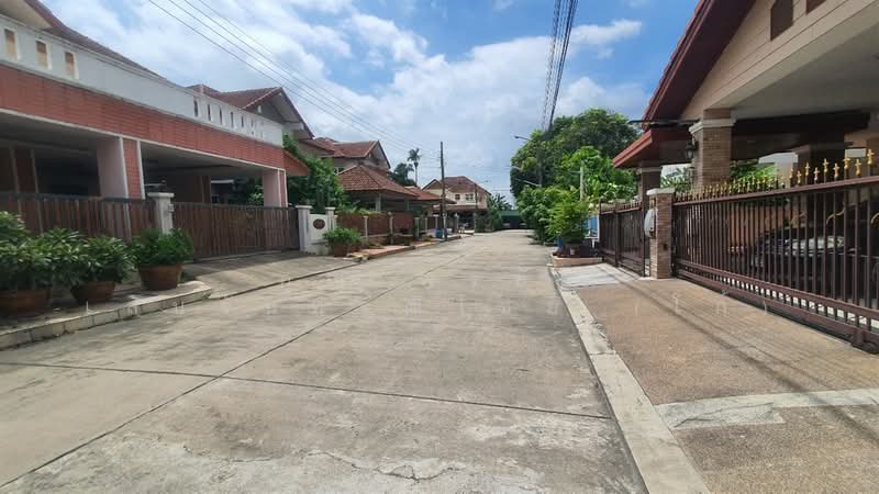Praphawan Home Rom Klao 2 : ประภาวรรณโฮม ร่มเกล้า 2, Bangkok, ถนนสุวินทวงศ์, Saen Sab, Min Buri, Bangkok, 4 Bedrooms, 210 sqm, Single Detached House For Sale, by คุณ พรชัย เสนจันทร์ฒิไชย (โก้), 500426368 - DDproperty.com