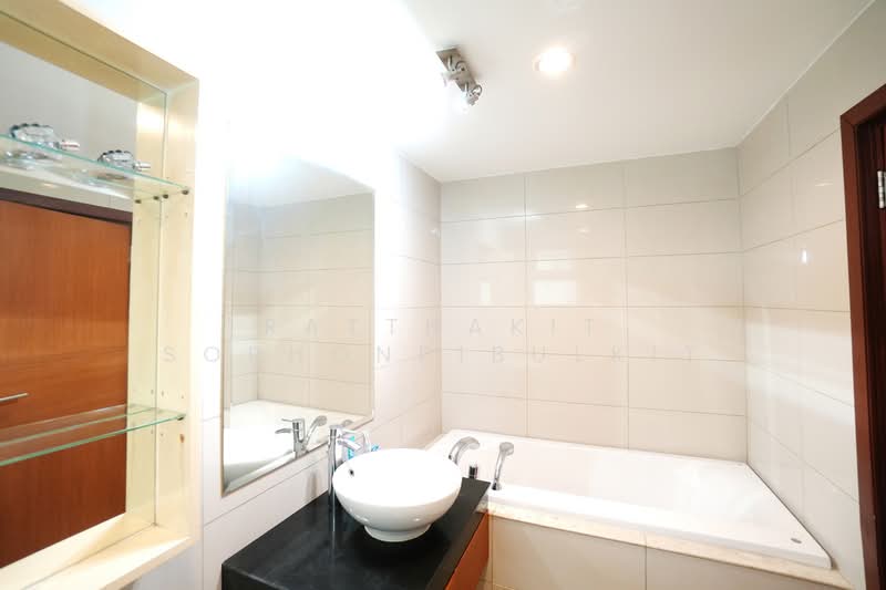 The Star Estate @ Narathiwas : เดอะ สตาร์ เอสเตท แอท นราธิวาสราชนครินทร์, กรุงเทพ, 188 นราธิวาสราชนครินทร์, ช่องนนทรี, ยานนาวา, กรุงเทพ, 109 ตร.ม., คอนโด ขาย, โดย Ratthakit Sophonpibulkit, 500426381 - DDproperty.com