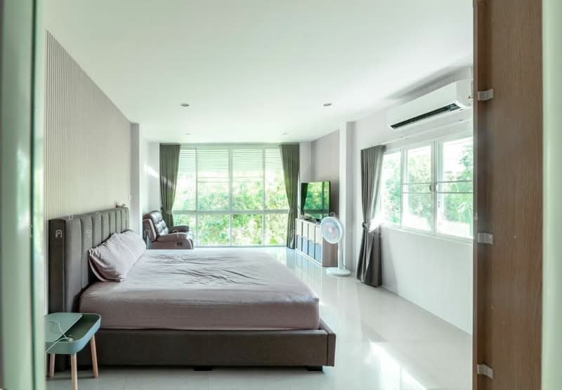 2Storey Detached House at Rock Garden Place, Bangkok, Tha Rang, Bang Khen, Bangkok, 5 Bedrooms, 490 sqm, Single Detached House For Sale, by ขายบ้านเดี่ยว 2 ชั้น โครงการร็อคการ์เด้น ( Rock Garden Place ) 107 ตร, 500426383 - DDproperty.com
