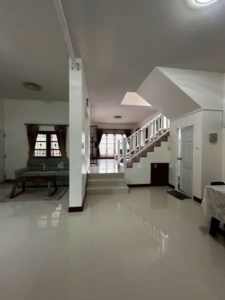 San Phi Suea, Chiang Mai, San Phi Sua, Muang Chiang Mai, Chiang Mai, 3 Bedrooms, 180 sqm, Single Detached House For Rent, by วุฒิภัทร มิ่งคำ, 500426387 - DDproperty.com