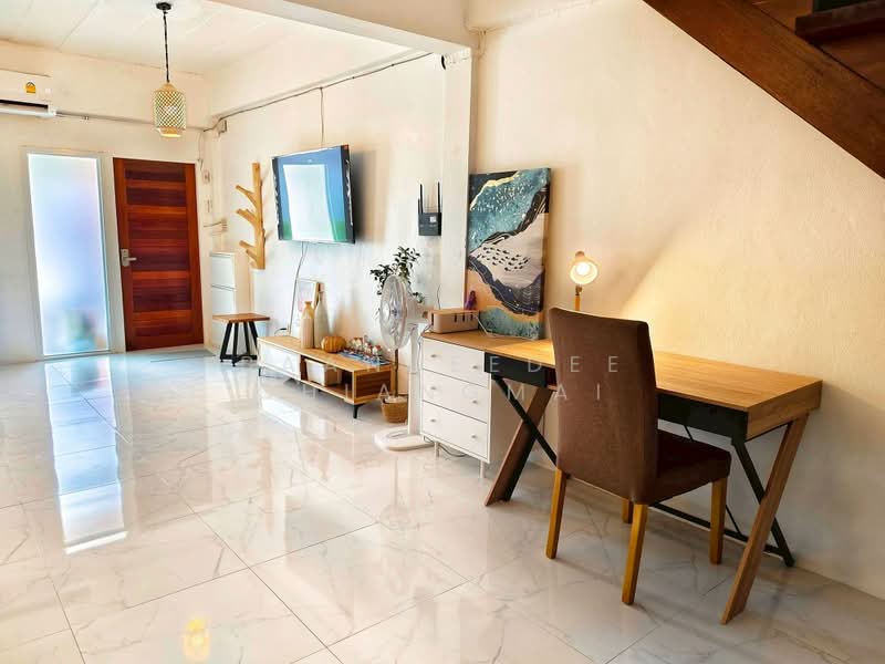 A house for rent near Ton Phayom Market, Chiang Mai Rental Price: 22,000 THB / month No.3H147, Chiang Mai, Su Thep, Muang Chiang Mai, Chiang Mai, 2 Bedrooms, 110 sqm, Semi-Detached House (Twin House) For Rent, by Baandeedee Chiangmai, 500426395 - DDproperty.com