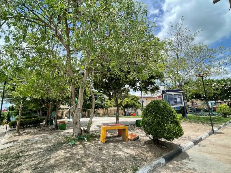 อีส แลนด์ แอนด์ เฮ้าส์, Chon Buri (Pattaya), Na Pa, Muang Chon Buri, Chon Buri (Pattaya), 2 Bedrooms, 100 sqm, Townhouse For Sale, by The Best Property นุ้ย, 500426432 - DDproperty.com