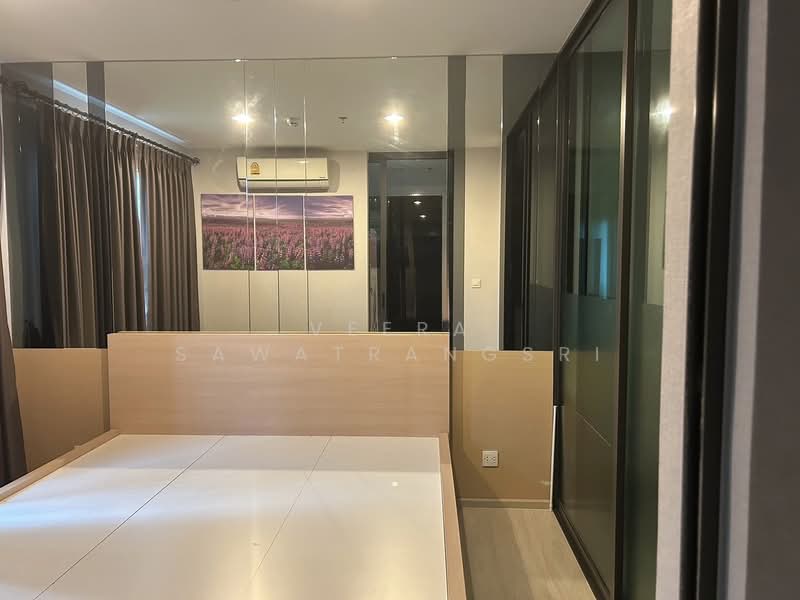 Life Pinklao, Bangkok, Boromarajonani Road, Bang Bamru, Bang Phlat, Bangkok, 1 Bedroom, 35 sqm, Condo For Sale, by Veera Sawatrangsri, 500426444 - DDproperty.com