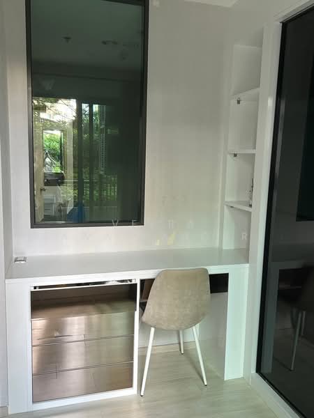 Life Pinklao, Bangkok, Boromarajonani Road, Bang Bamru, Bang Phlat, Bangkok, 1 Bedroom, 35 sqm, Condo For Sale, by Veera Sawatrangsri, 500426444 - DDproperty.com