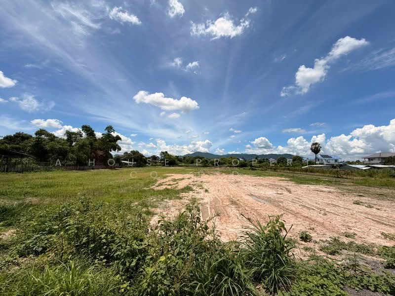 Land for sale in Huai Kaphi, Chonburi. Prime location, ideal for investment, Chon Buri (Pattaya), Huai Kapi, Muang Chon Buri, Chon Buri (Pattaya), , 6,560 sqm, Land For Sale, by A House Property Co.,Ltd., 500426445 - DDproperty.com