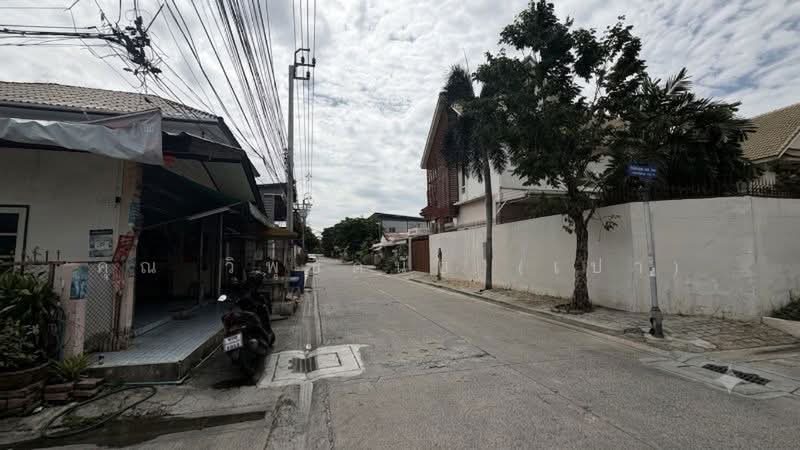 ที่ดินเปล่า ซอย ประดับศุข ใกล้โรบินสันศรีสมาน ทำเลดี ราคาถูก, นนทบุรี, ติวานนท์ - ปากเกร็ด, บ้านใหม่, ปากเกร็ด, นนทบุรี, 200 ตร.ม., ที่ดิน ขาย, โดย คุณ วิพุธดนัย (เปา), 500426470 - DDproperty.com